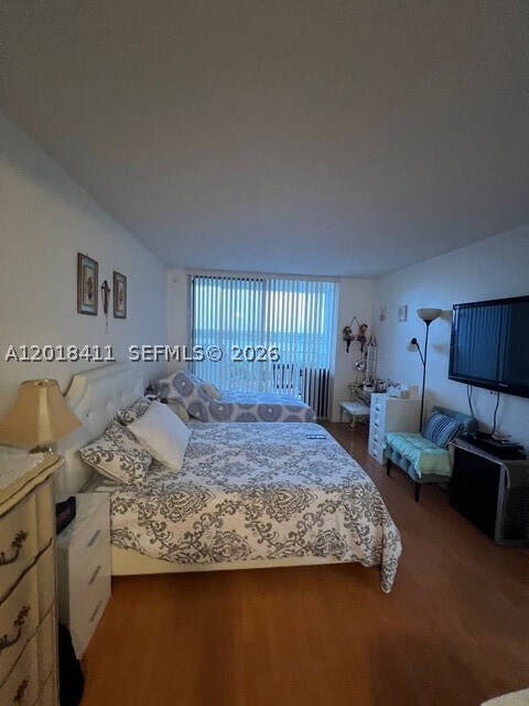 Building Photo - 1200 NE Miami Gardens Dr