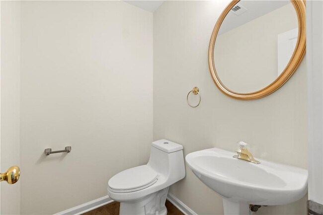 Building Photo - 1124 Sadlers Way