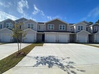 Building Photo - 977 Skylark Rd