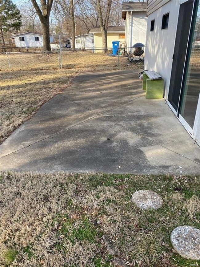 Building Photo - 7 Edgeworth Ave