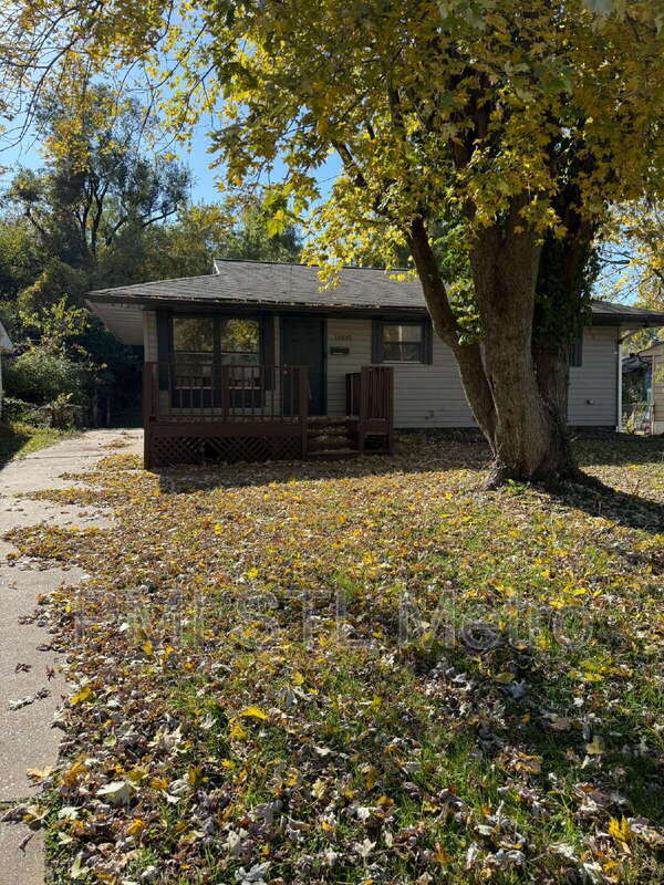 Primary Photo - 10816 Spring Garden Dr