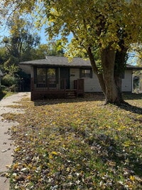 Building Photo - 10816 Spring Garden Dr