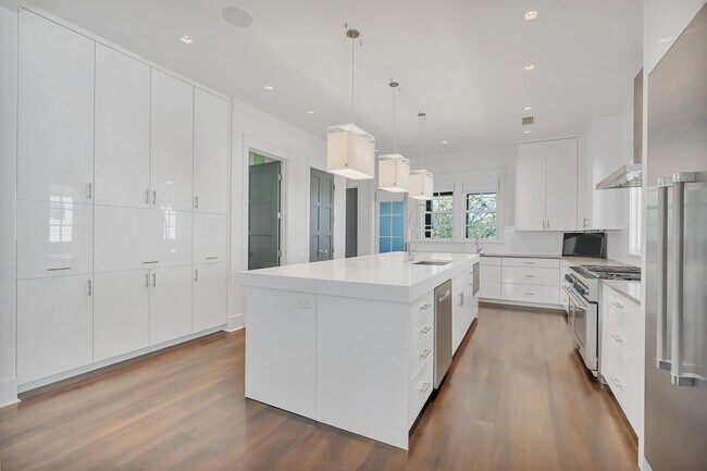 Building Photo - 69 Cypress Walk