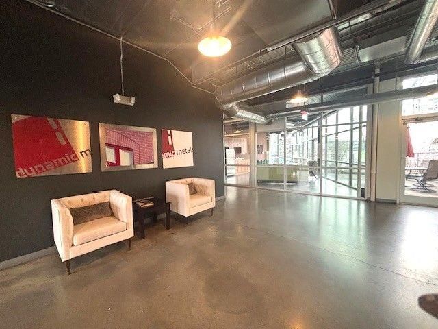 Building Photo - 572 Edgewood Ave SE