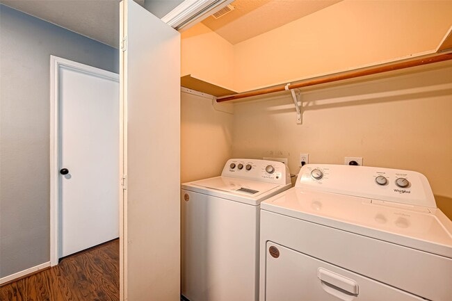 Building Photo - 19443 Maywood Falls Cir