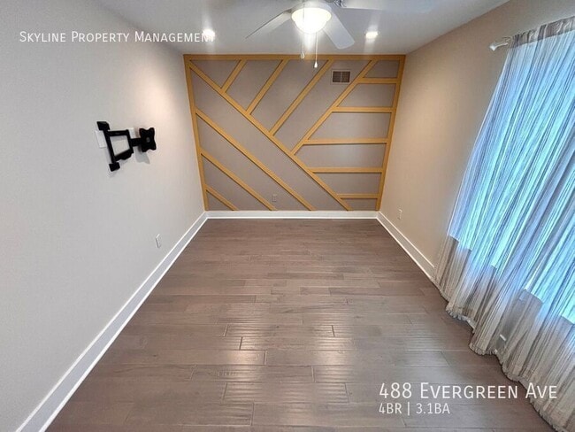 Building Photo - 488 Evergreen Ave
