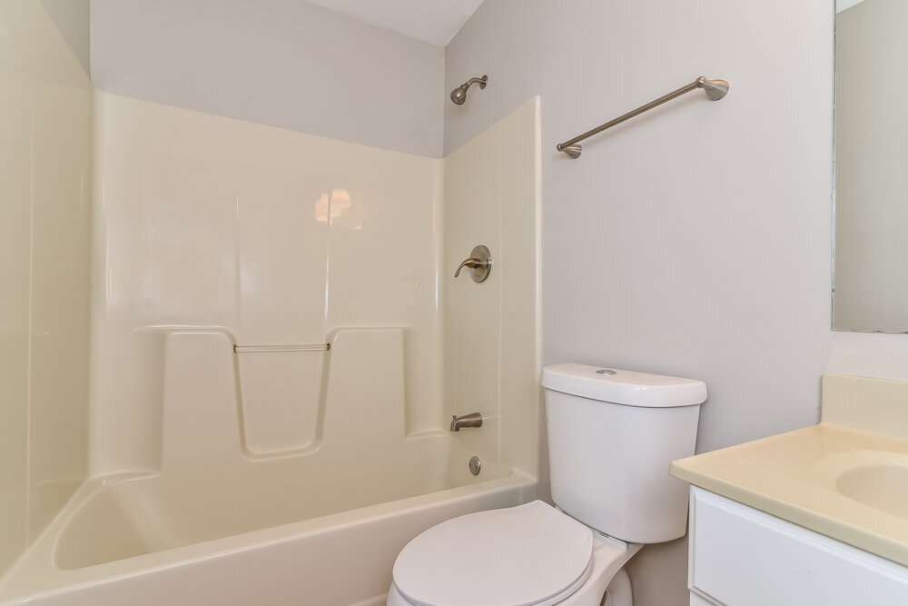 Building Photo - 2641 Fort Apachee Ct