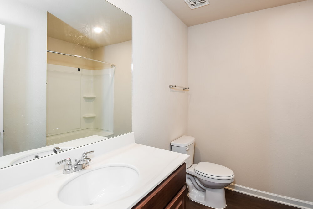 Building Photo - 128 Brook Dr
