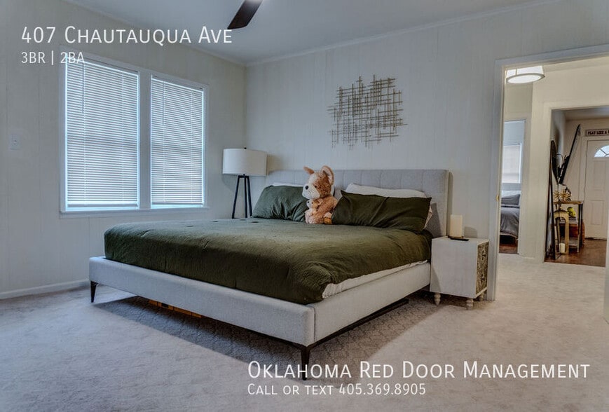 Building Photo - 407 Chautauqua Ave