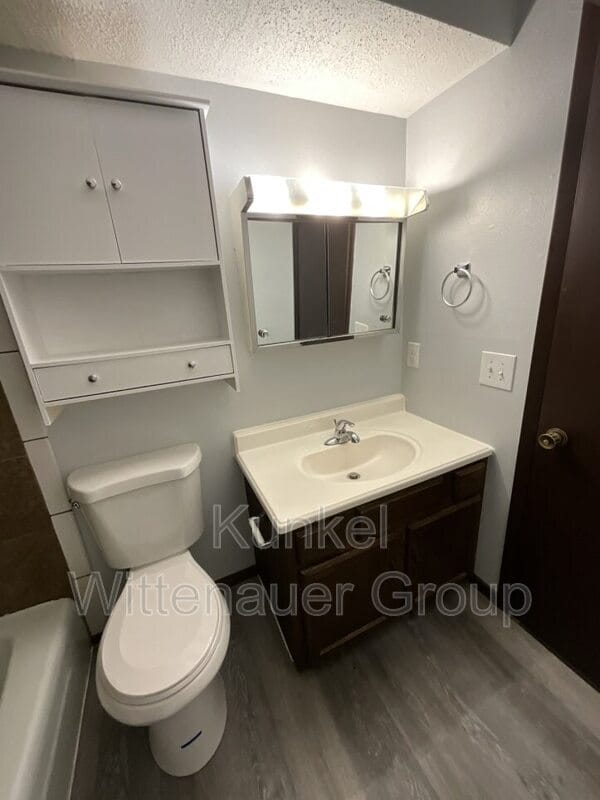 Building Photo - 1320 N 1st St