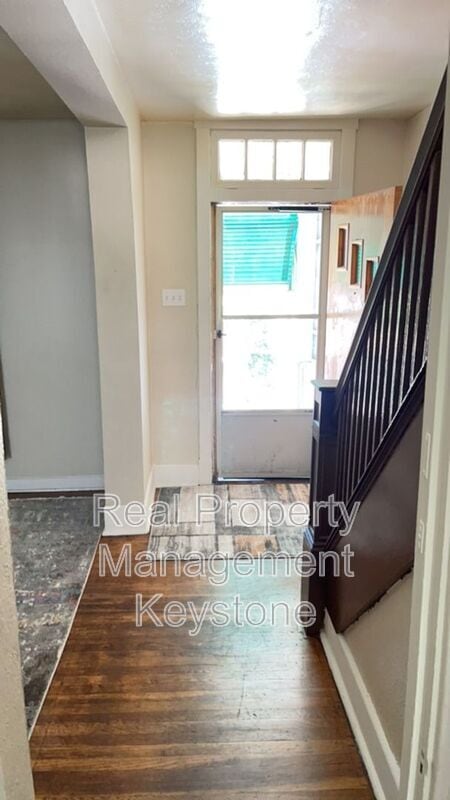 Building Photo - 33 Merritt Ave