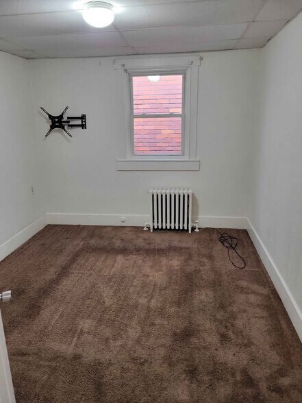 Building Photo - 534 3rd St