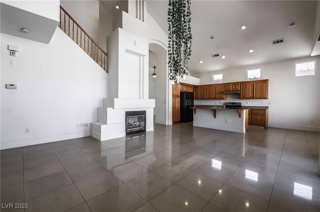 Building Photo - 212 Waterton Lakes Ave