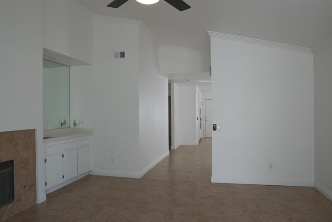 Building Photo - 43917 Cll Las Brisas W