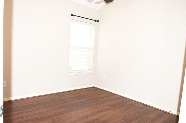 Building Photo - 2705 Hewn Rock Way