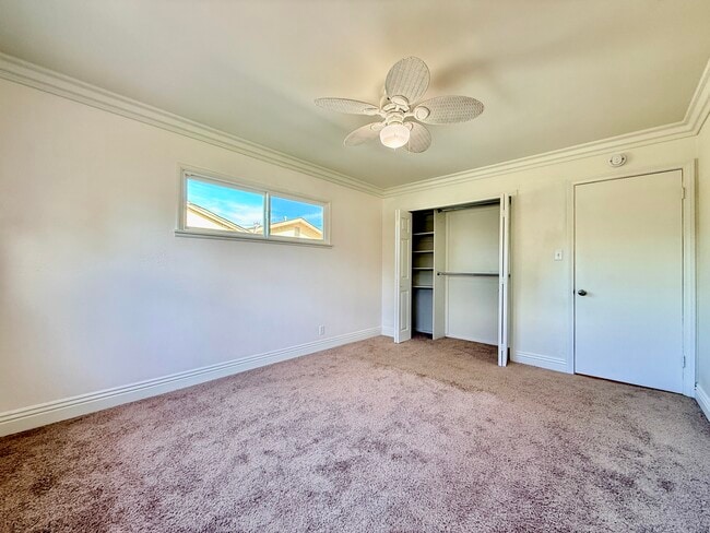 Building Photo - 4832 Maureen Ln