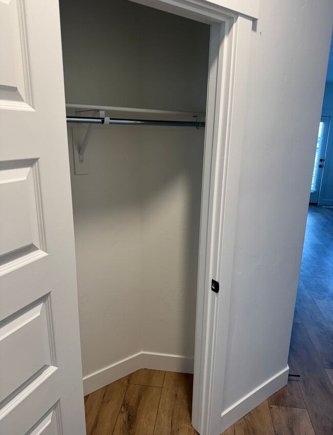 Building Photo - RES_VANDERWATT_866