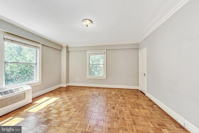 Building Photo - 3900 Cathedral Ave NW