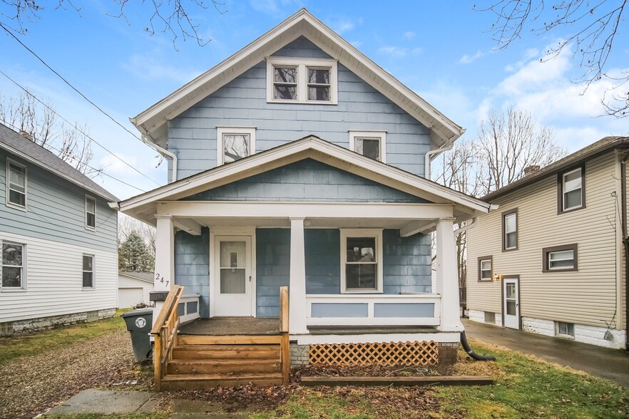 Building Photo - 247 Goodview Ave