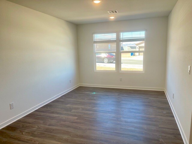 Building Photo - 2566 Aaron Pl