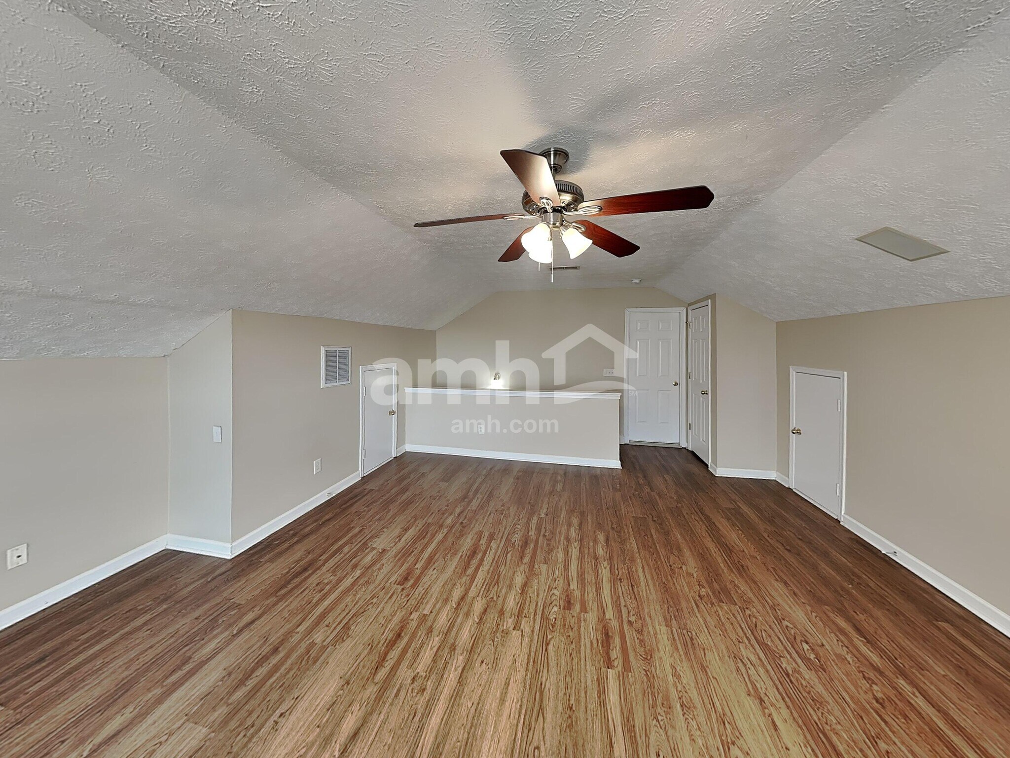 Building Photo - 2922 Wills Ct