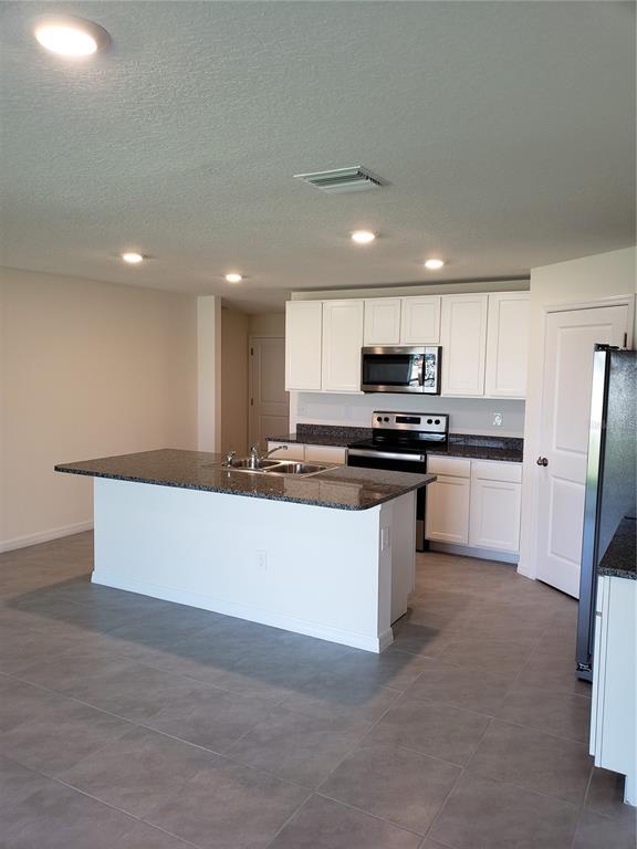 Building Photo - 12211 Kingsley Trl