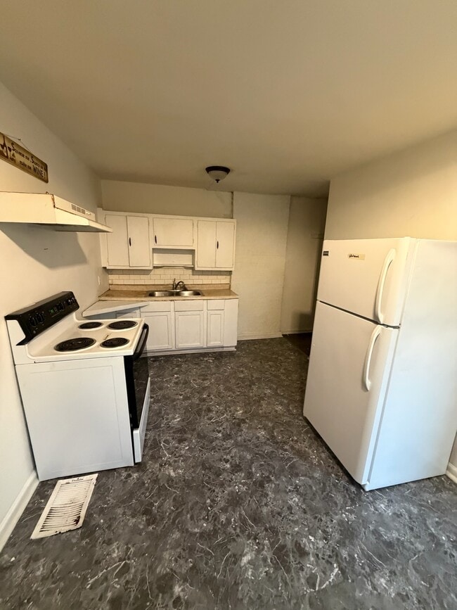 Building Photo - 3026-3028 English Avenue