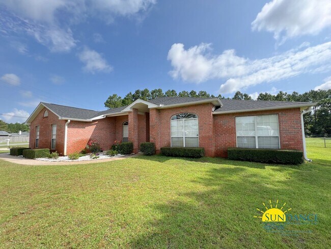 Building Photo - 2130 Pepper Dr