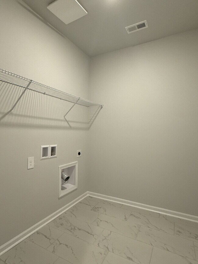 Building Photo - 15733 Ruthie Lynn Dr