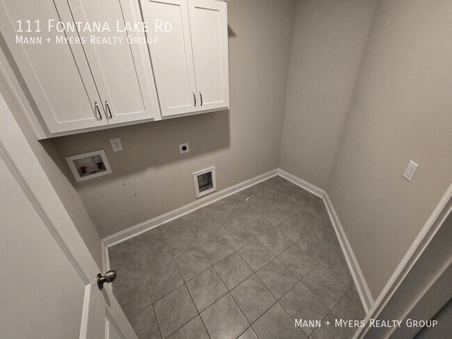Building Photo - 111 Fontana Lake Rd