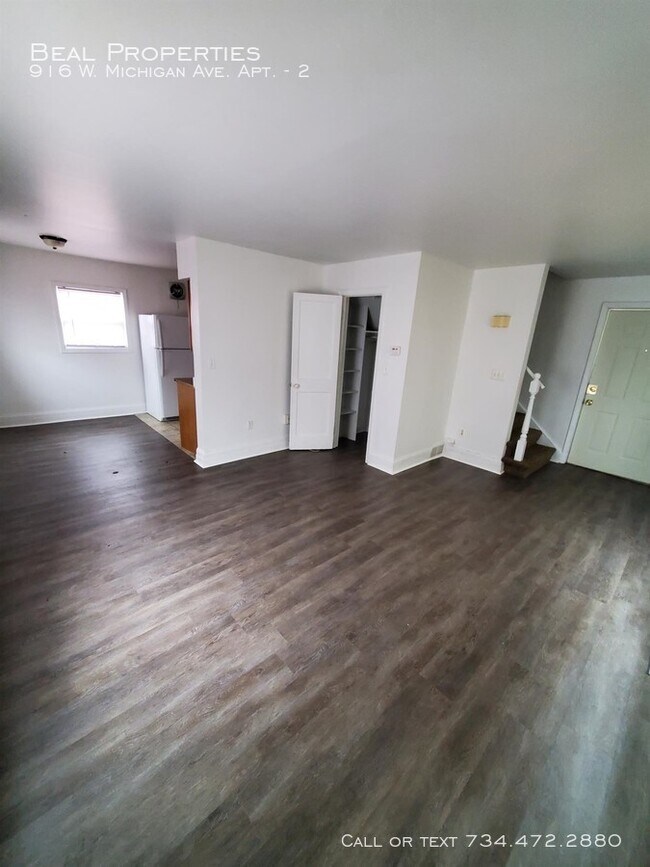 Building Photo - 916 W Michigan Ave