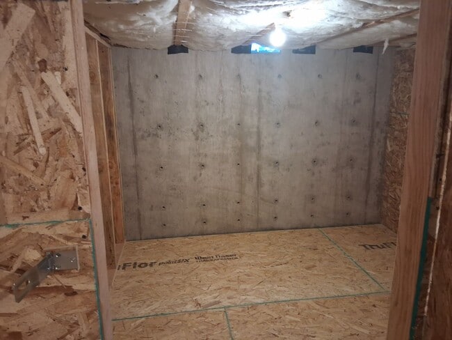 Building Photo - Stylish Newly Built One-bedroom in the Heart of Ashland