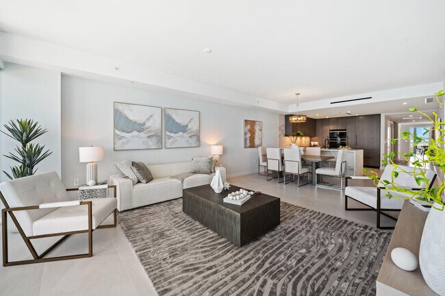 Building Photo - 1116 N Ocean Blvd