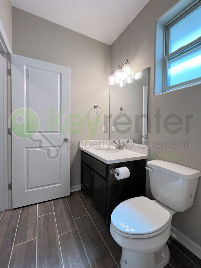 Building Photo - Beautiful Brand New  4bed/3 bath House in Mission