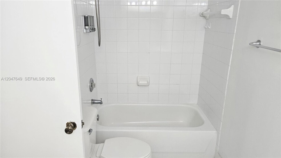 Building Photo - 15771 SW 137th Ave