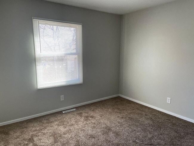 Building Photo - 7504 Diane Ct