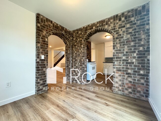 Building Photo - Remodeled Historic Home Near the Capitol, ...