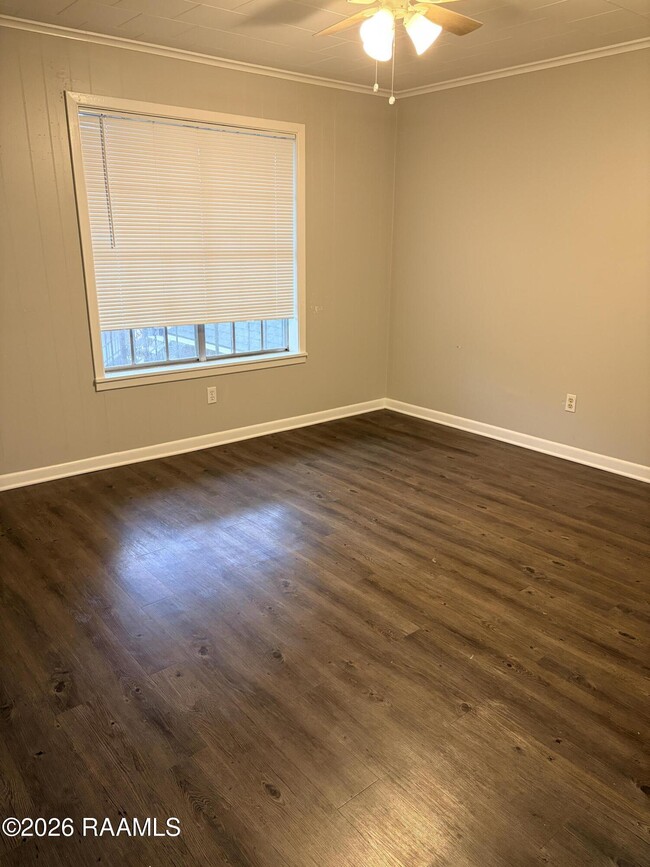 Building Photo - 718 Harding St