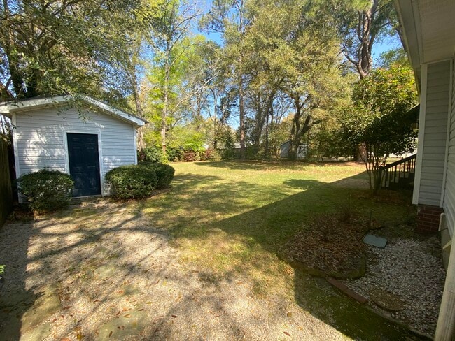 Building Photo - 337 E Boundary Ave SE