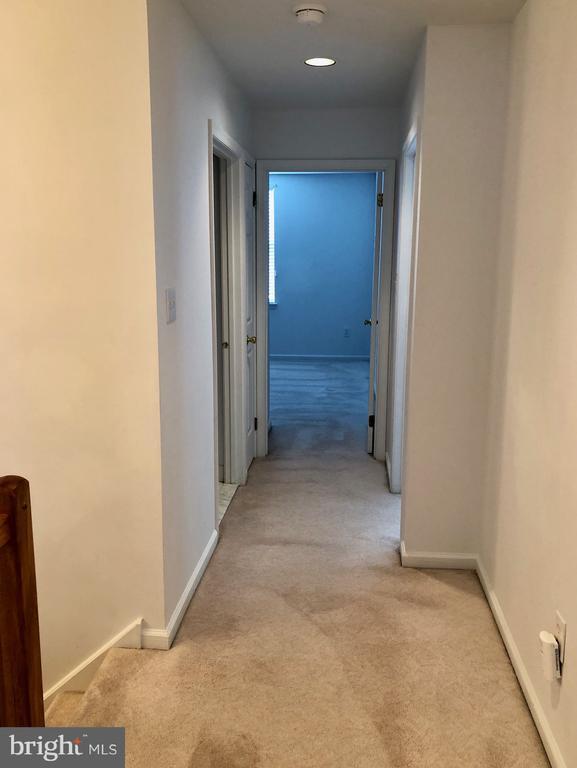 Building Photo - 1081 Chanticleer