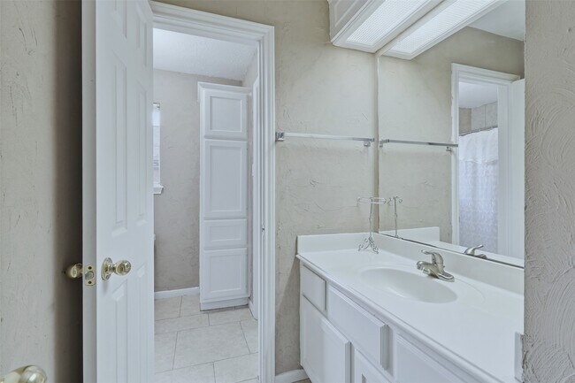 Building Photo - 19822 Emerald Springs Dr