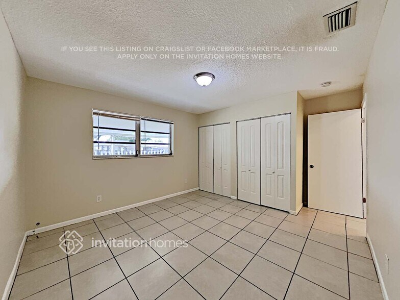 Building Photo - 2605 SW 84th Terrace