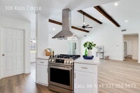 Building Photo - 306 Kees Cir