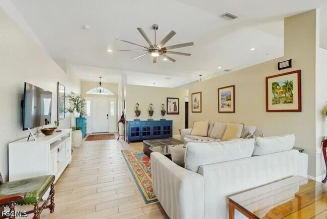 Building Photo - 3729 Agualinda Blvd