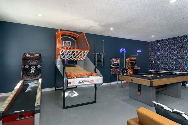 Building Photo - 54 Hyder Ln