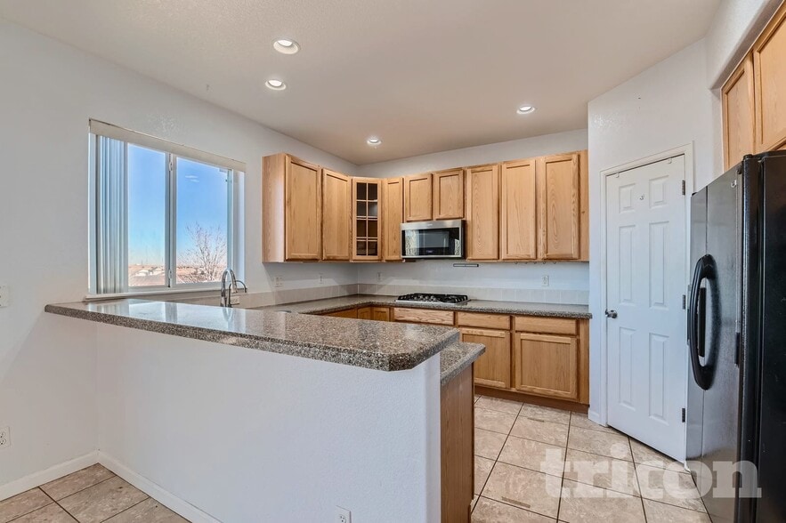 Building Photo - 673 Millet Cir