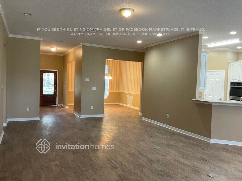 Building Photo - 336 Stanley Bell Dr
