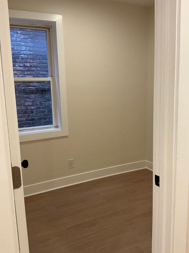 Building Photo - Refine Tyler Realty LLC