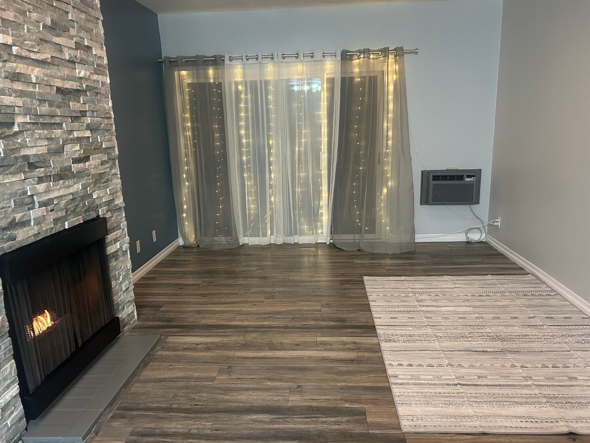 Building Photo - 3640 Cardiff Ave