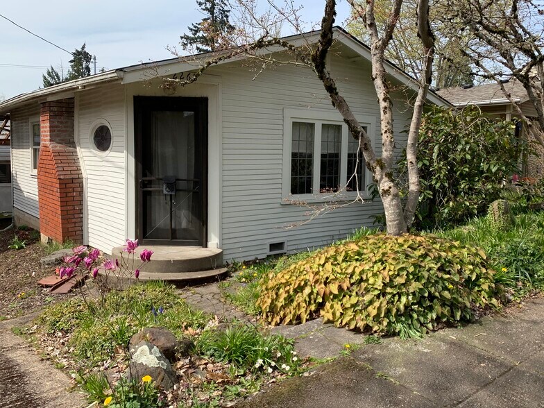 Building Photo - 2268 Agate St